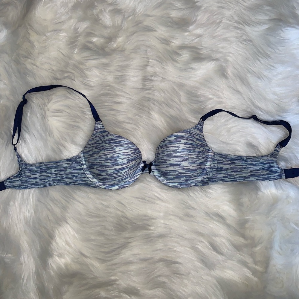 women’s victoria’s secret bra